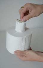 3D-geprinte toiletpapierdispenser met gegroefd ontwerp voor bureau en badkamer