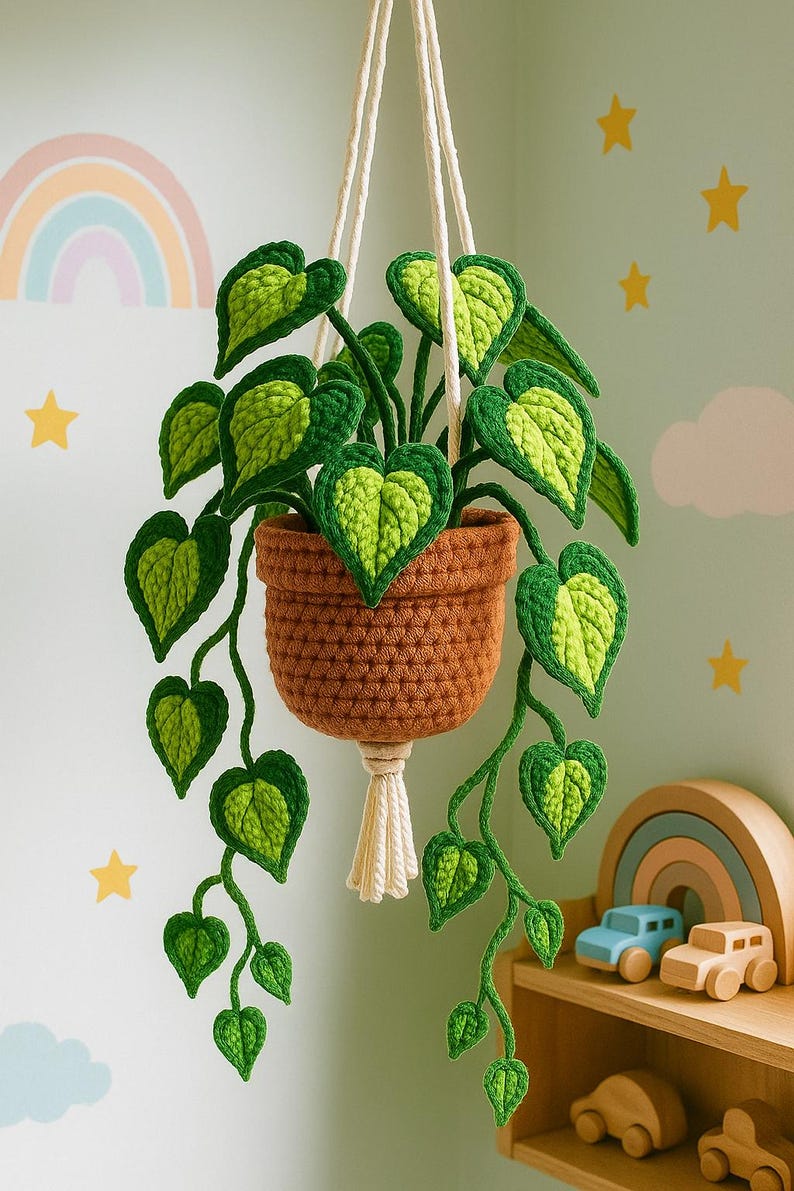 Gehaakte hangmand met hartvormige bladeren en bloemen voor planten, handgemaakte wanddecoratie