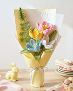 Mini-boeketje van handgemaakte gehaakte bloemen van zacht garen