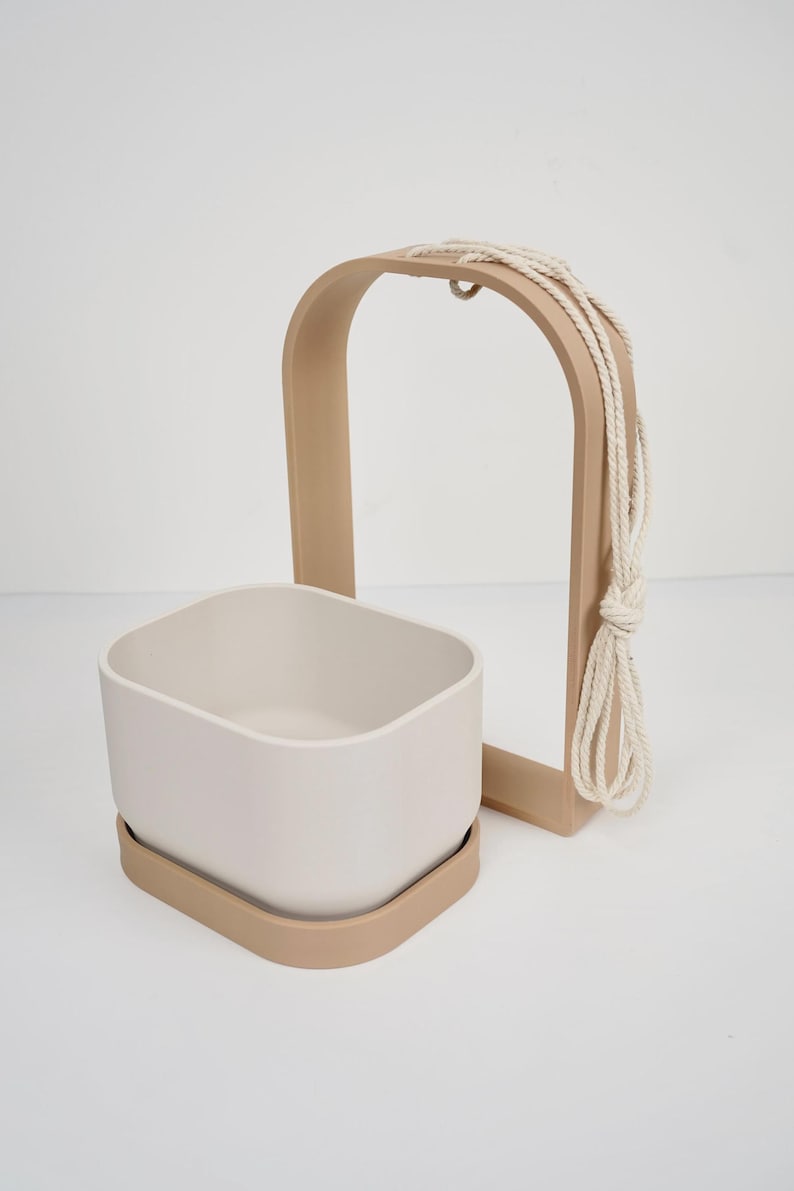 Hangende plantenbak met geïntegreerde lekbak en draagframe voor binnenshuis