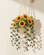 Gehaakte hangmand met zonnebloemmotief van katoengaren voor wanddecoratie