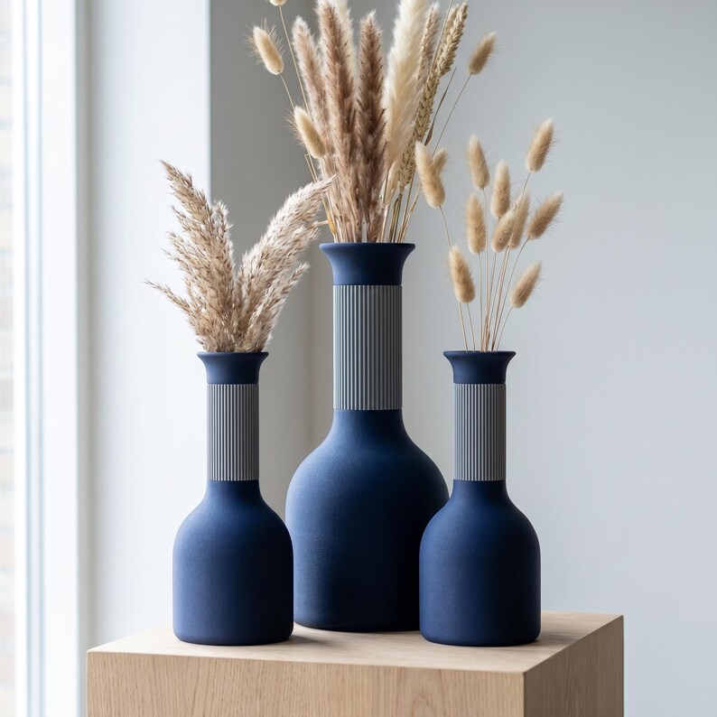 Tweekleurige decoratieve vaas met geribbelde hals en pluizige textuur, 3D-geprint en waterdicht